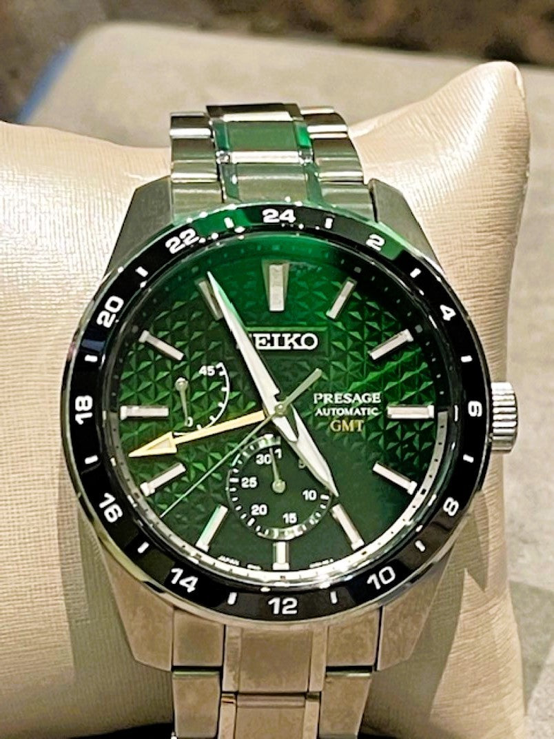 SEIKO Presage Sharp Edged SPB219J1 29 Jewel Automatic GMT Green Dial Men's Watch